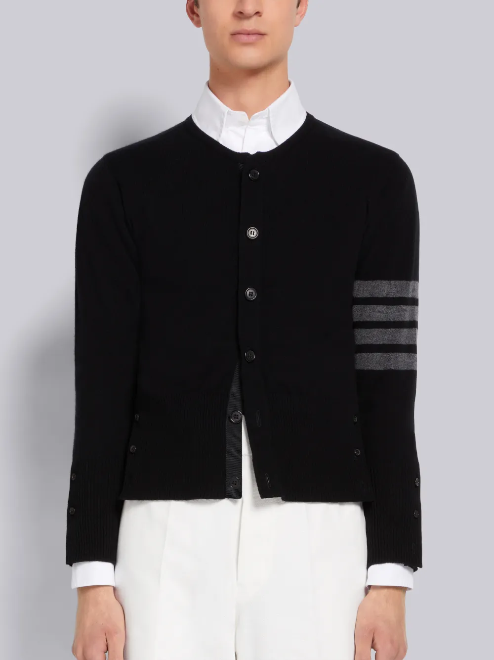 THOM BROWNE BLACK CASHMERE 4-BAR CLASSIC CREW NECK CARDIGAN