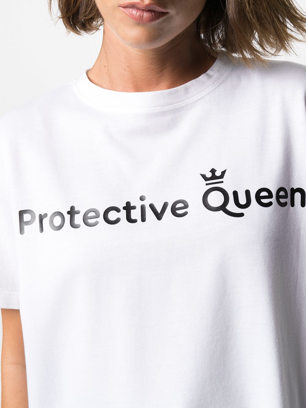 фото Parlor футболка protective queen