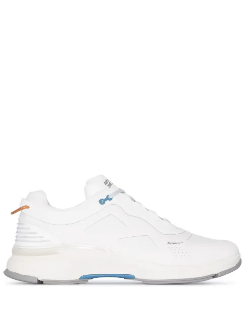 Athletics Footwear One.2