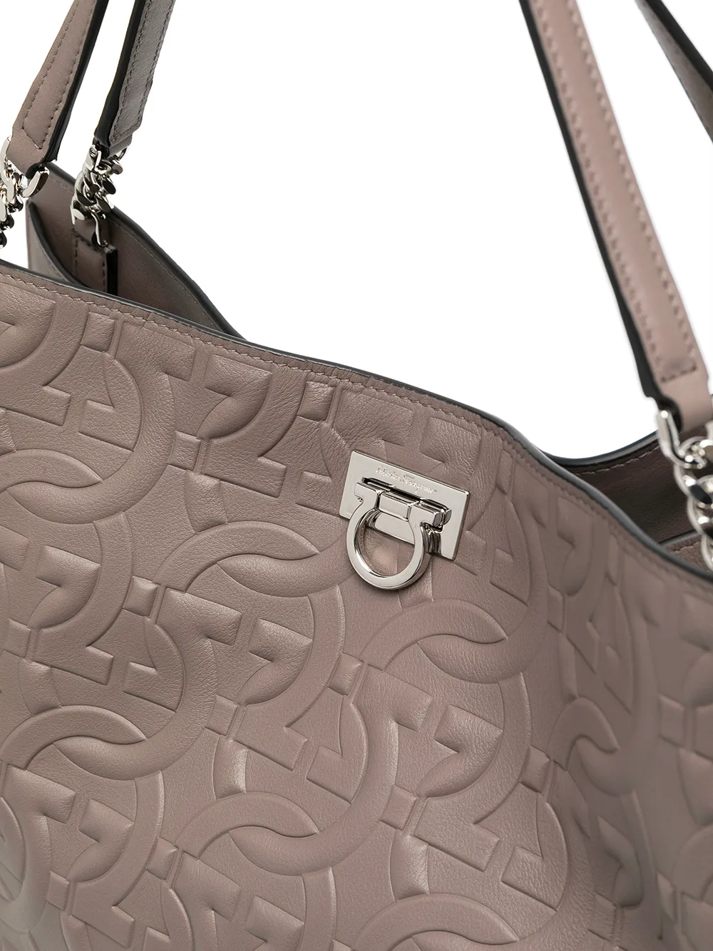 фото Salvatore ferragamo сумка-тоут с тисненым логотипом