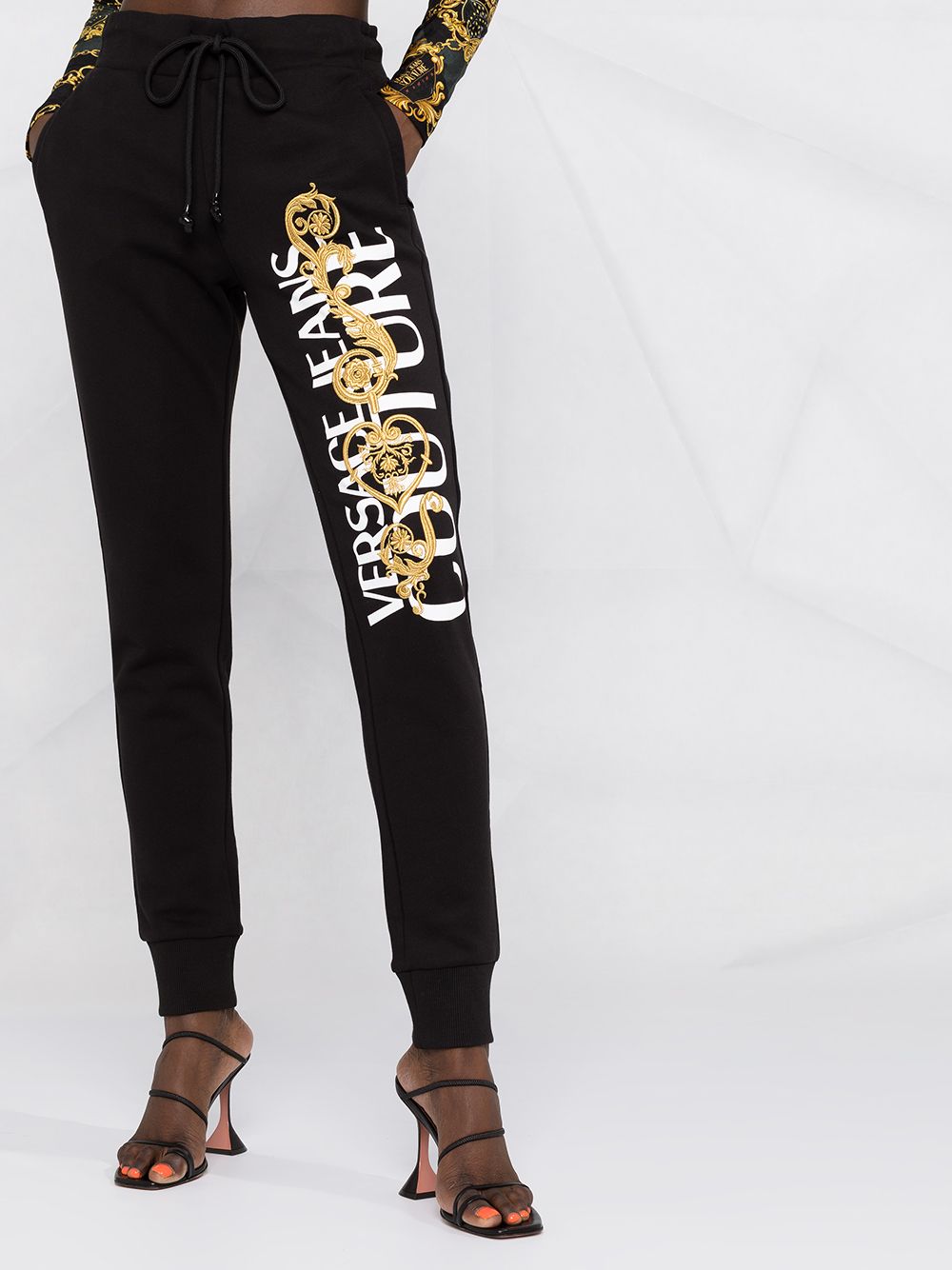 фото Versace jeans couture спортивные брюки с логотипом