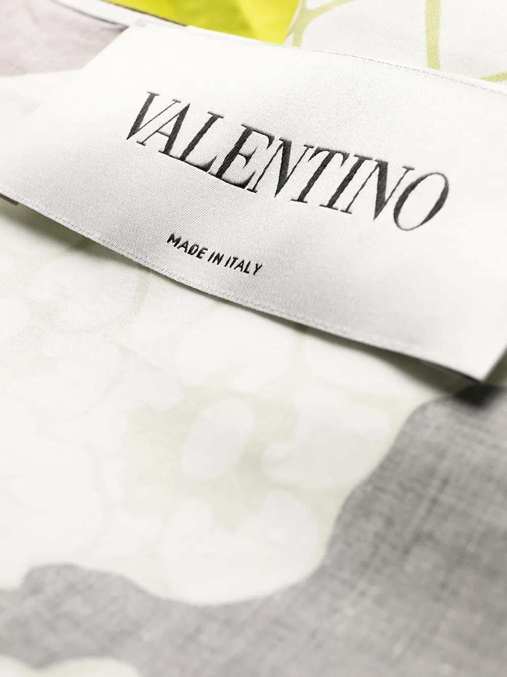 Valentino Garavani World Arazzo print cape-style draped dress | Image 8