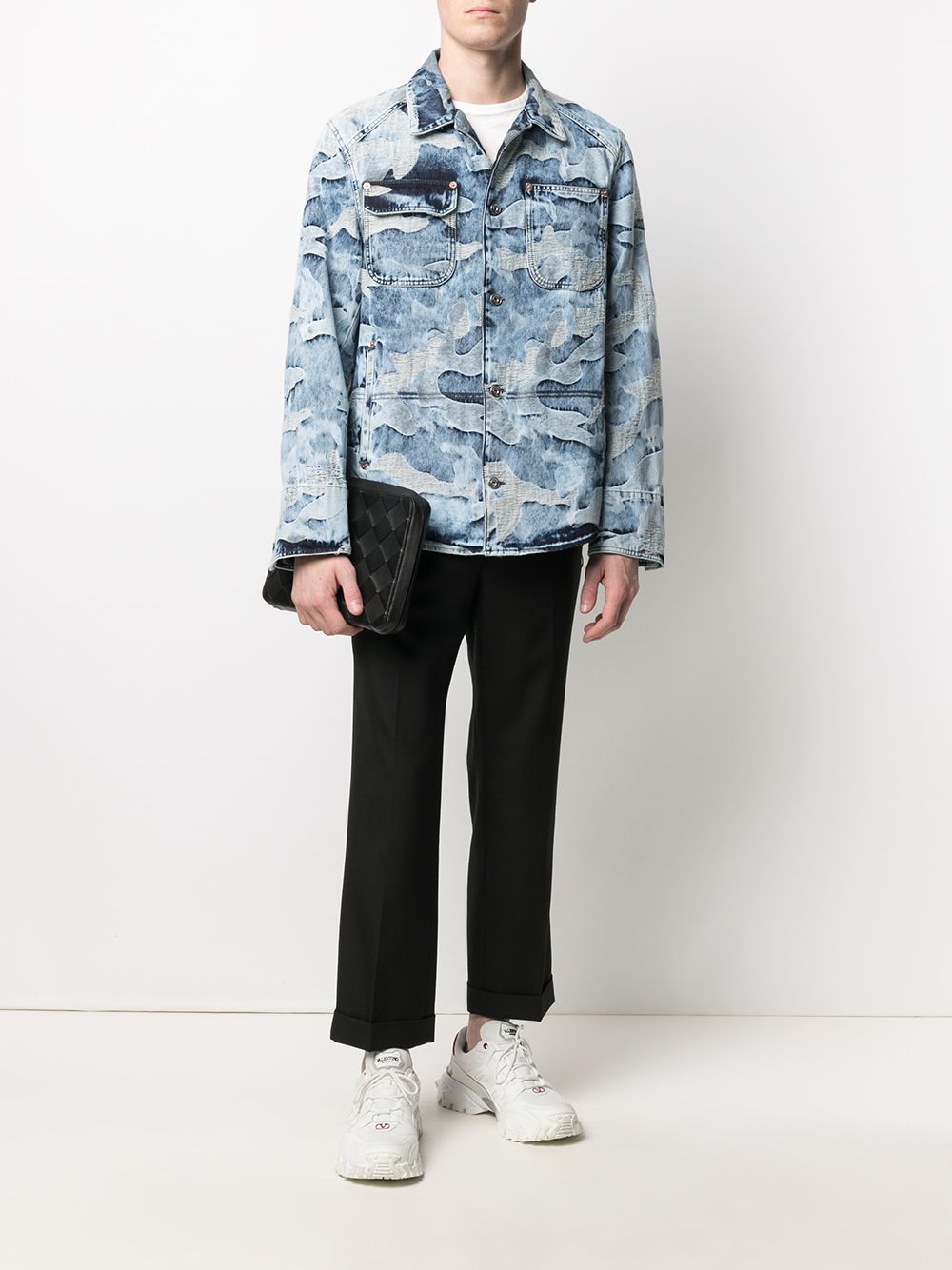 фото Valentino джинсовая куртка с камуфляжным принтом