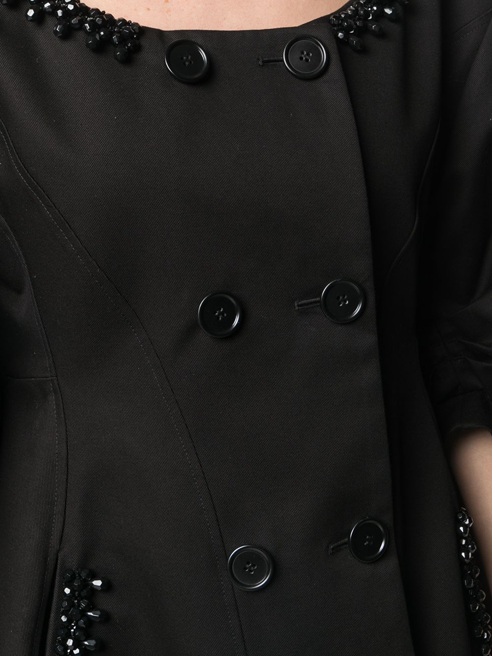 фото Simone rocha декорированное пальто с u-образным вырезом