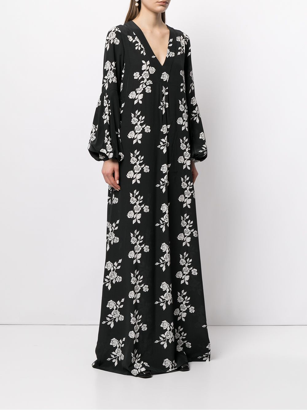 Shop Macgraw Rose-print Silk Maxi Dress In Schwarz