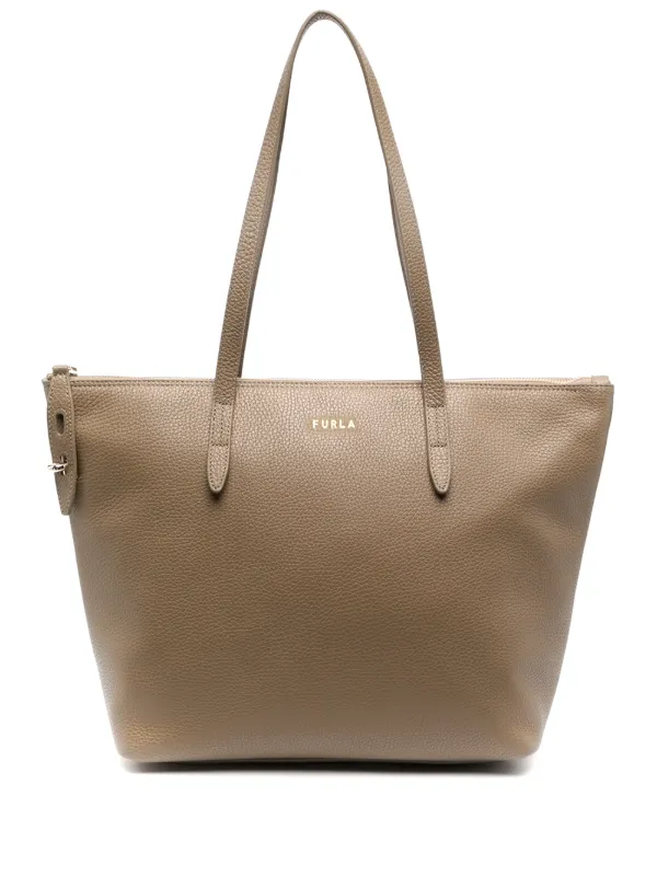 zip up handbag