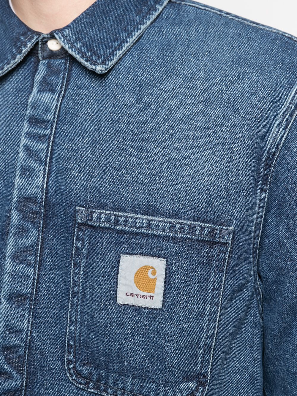 фото Carhartt wip джинсовая рубашка с нашивкой-логотипом