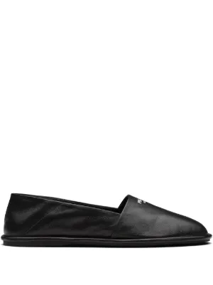 prada shoes logo