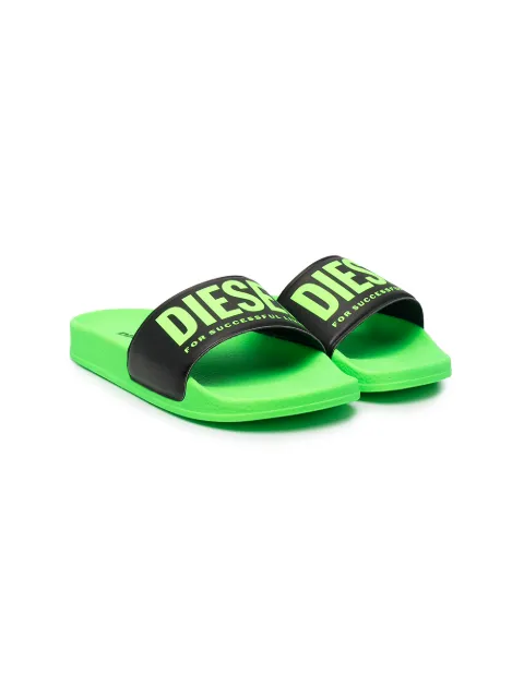 Diesel Kids صندل بطبعة شعار الماركة