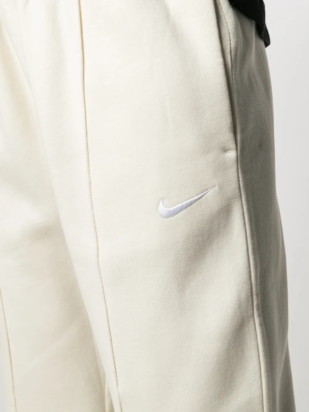 фото Nike спортивные брюки с вышитым логотипом swoosh