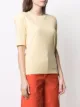 REMAIN playera con hombreras