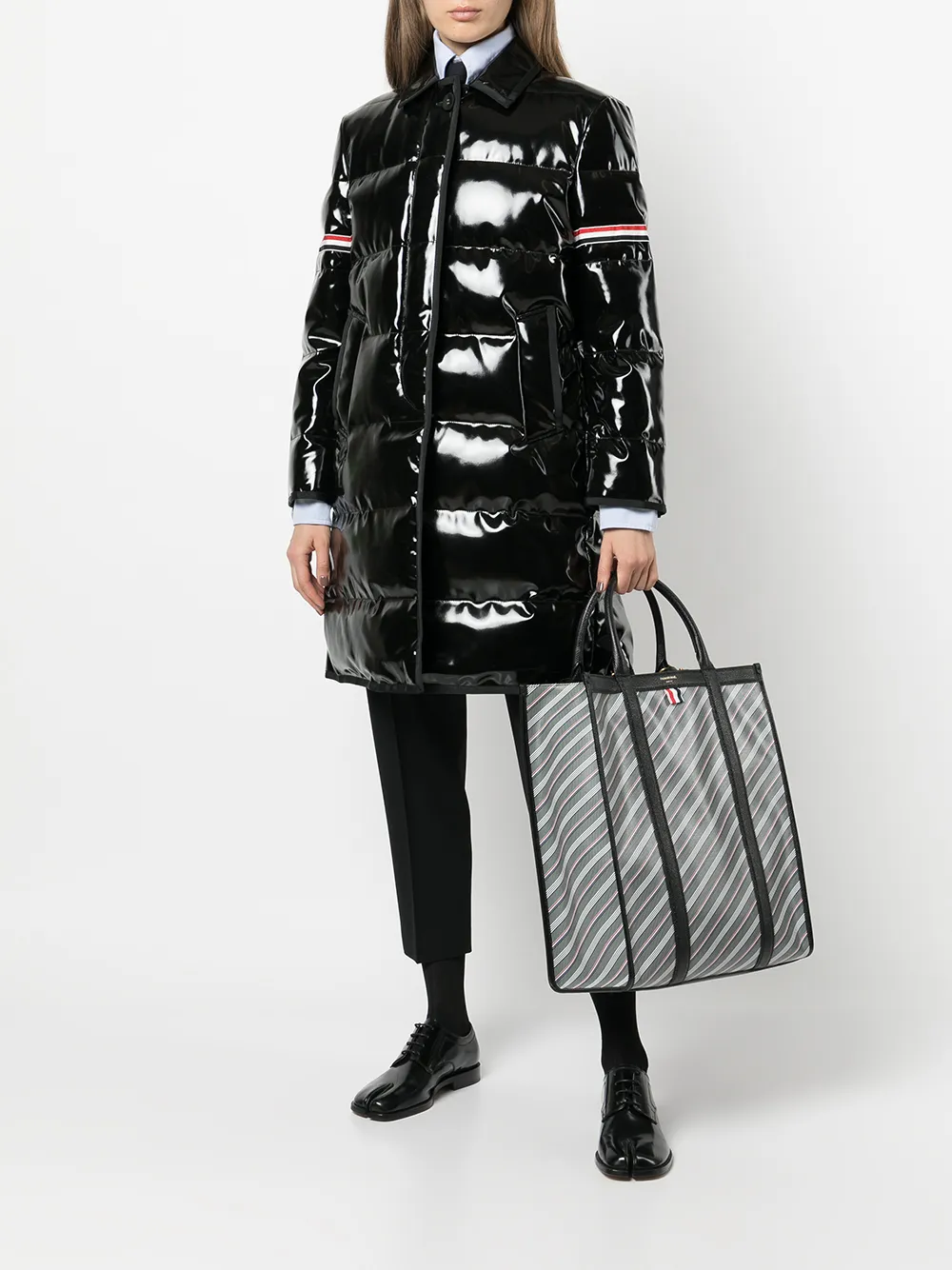 фото Thom browne глянцевый пуховик