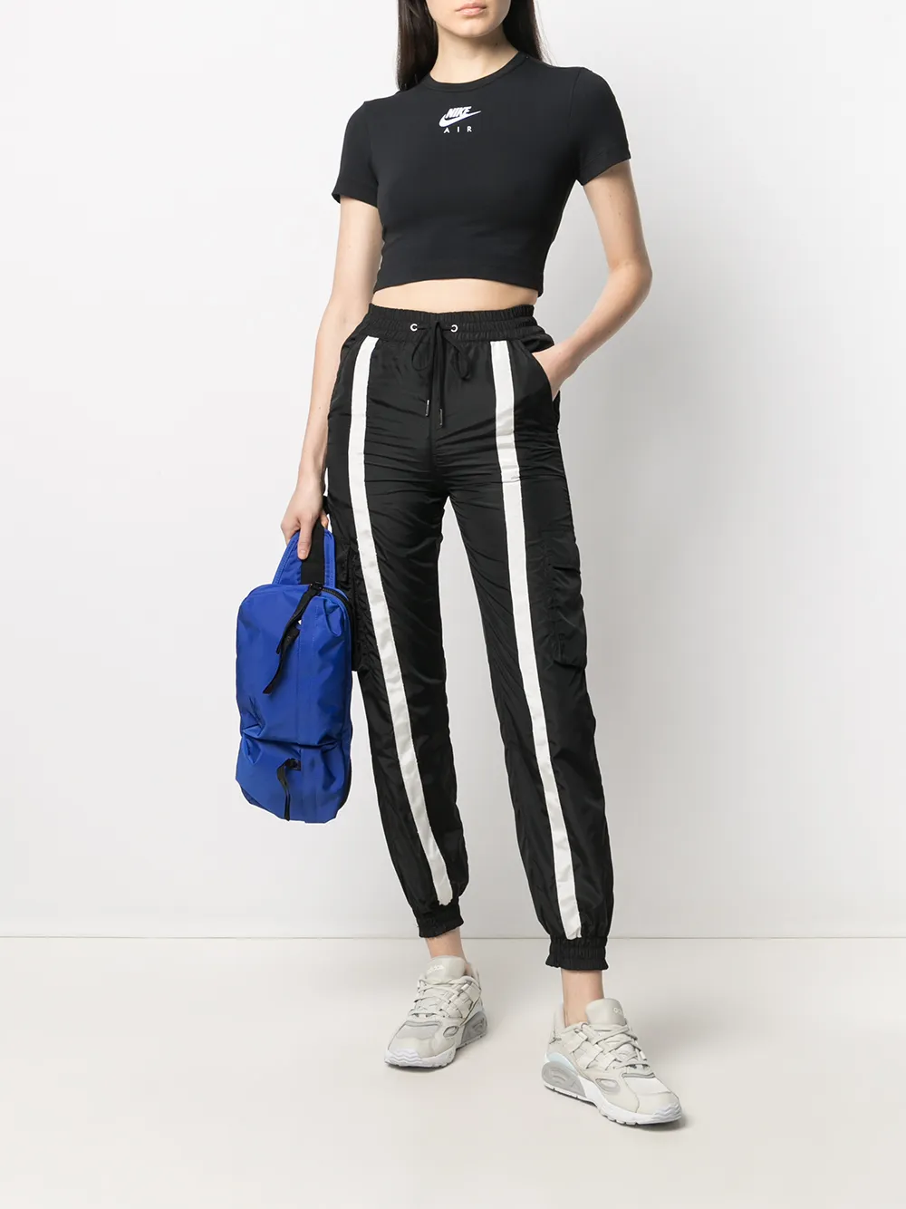 фото Nike укороченная футболка с логотипом