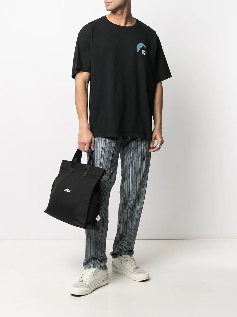 фото Rhude футболка sundry