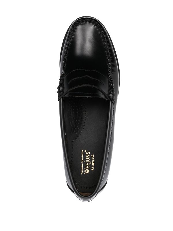 Bass store black loafers