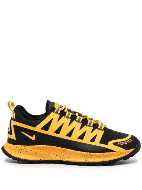 Nike на шнуровке