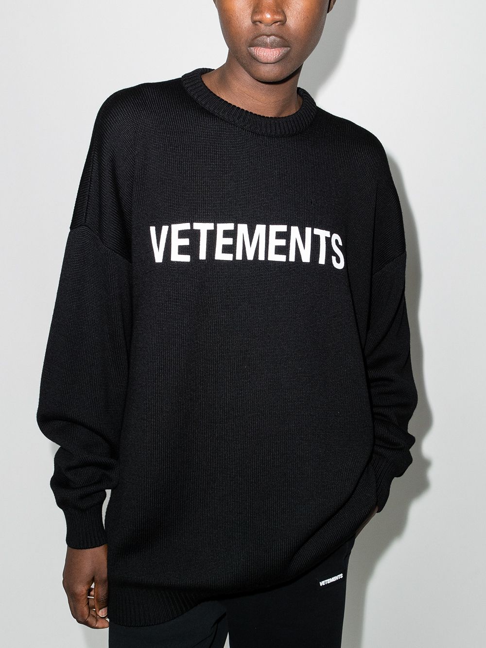 фото Vetements джемпер с круглым вырезом и логотипом