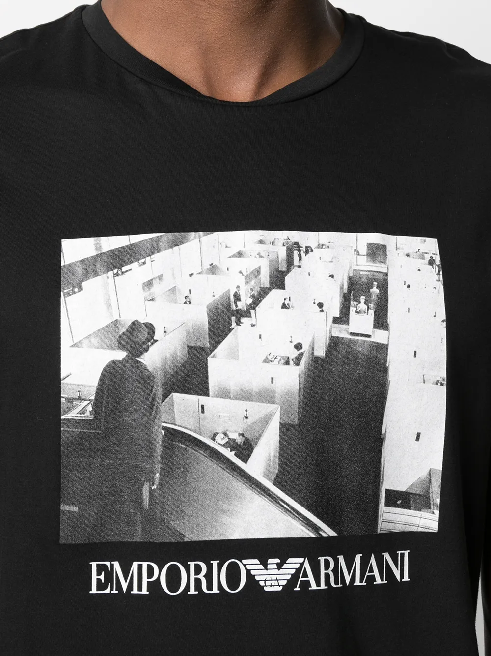 фото Emporio armani футболка с фотопринтом