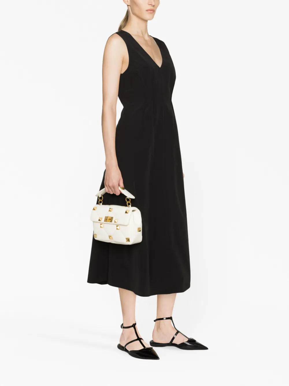 Image 2 of Valentino Garavani medium Roman Stud shoulder bag