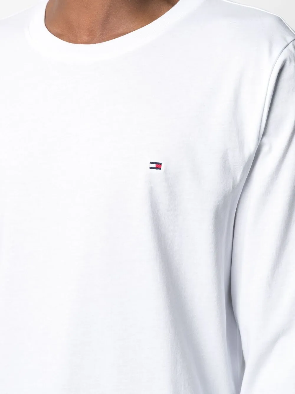 фото Tommy hilfiger футболка с вышитым логотипом