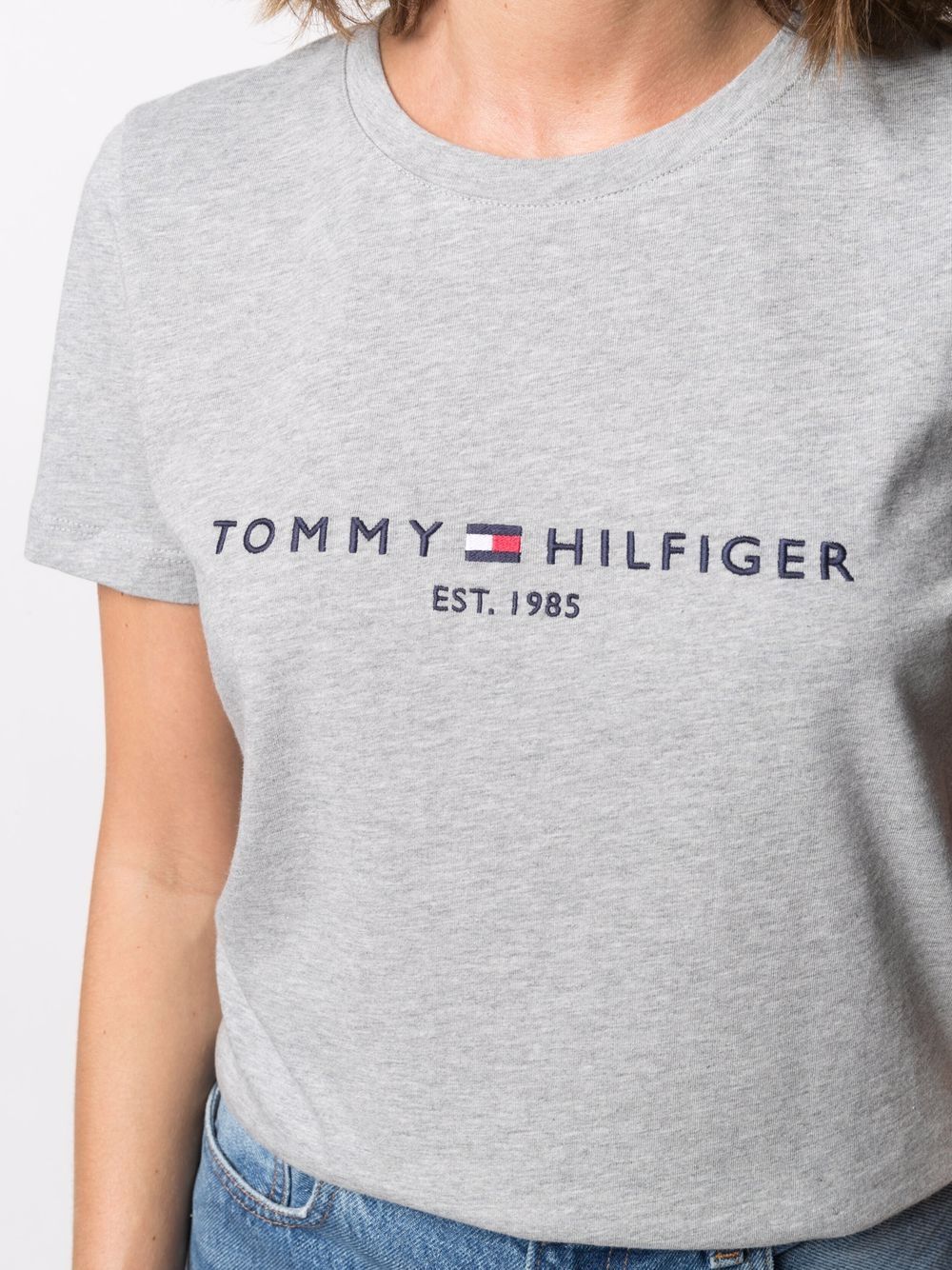 фото Tommy hilfiger футболка с логотипом