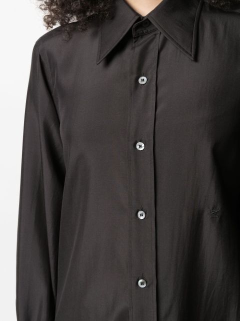 elongated cut shirt