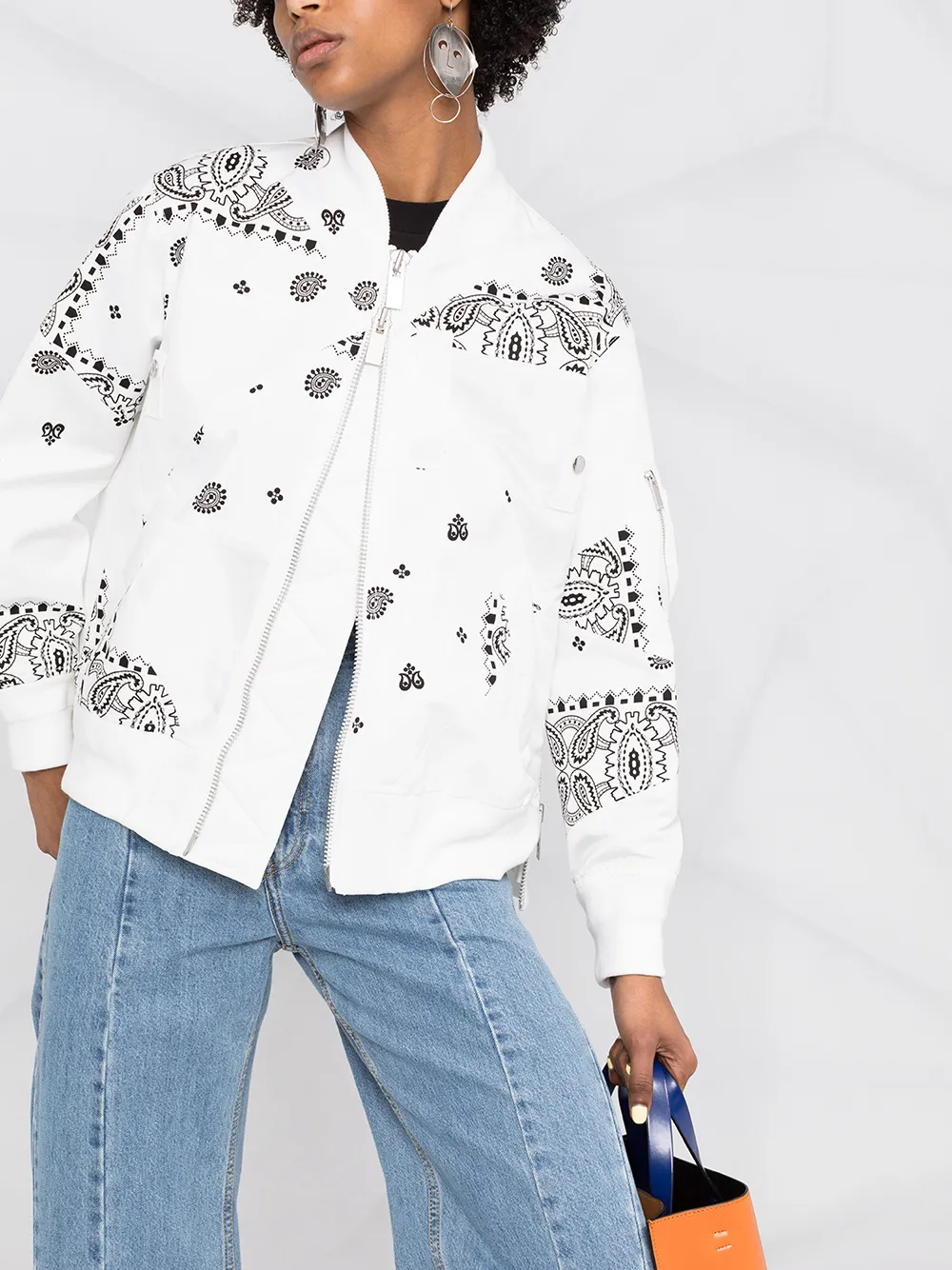 фото Sacai бомбер с принтом пейсли