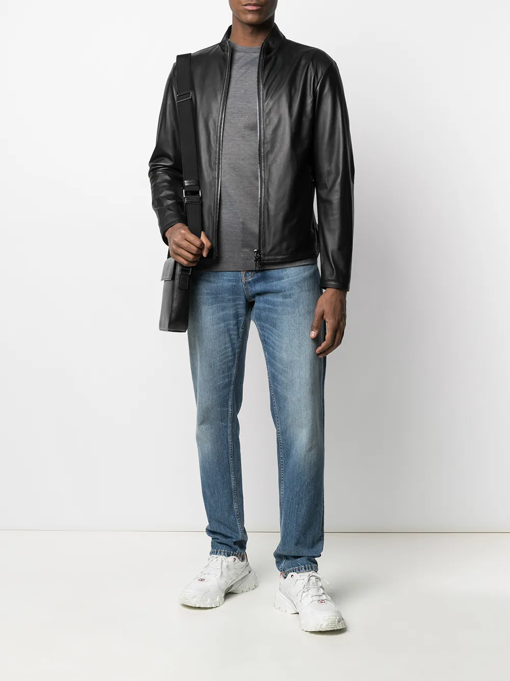 фото Emporio armani футболка с логотипом