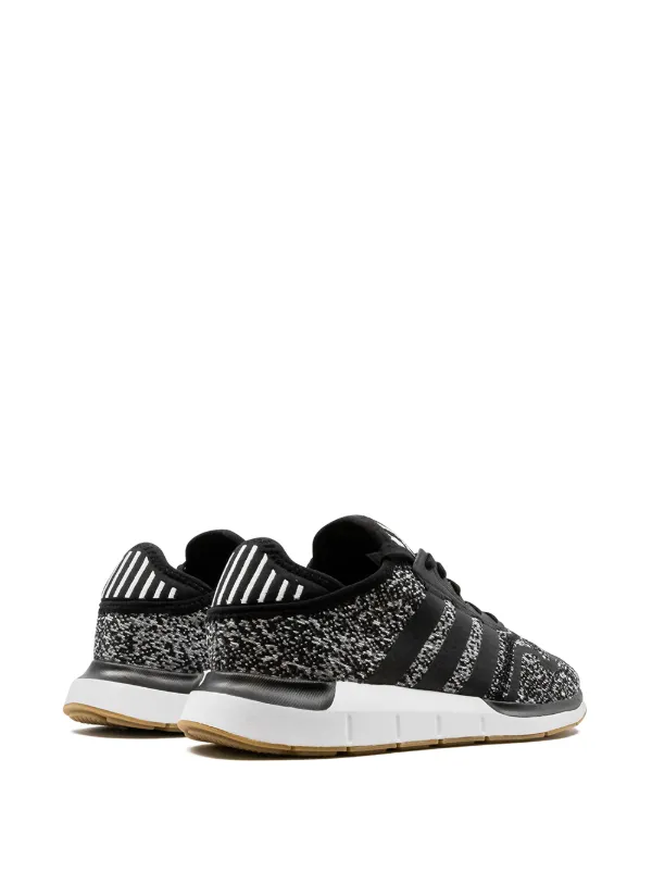 adidas gazelle silver green womens Swift Run X C Cloud White / Cloud White / Cloud White –  Barnskospecialisten.se main image 1