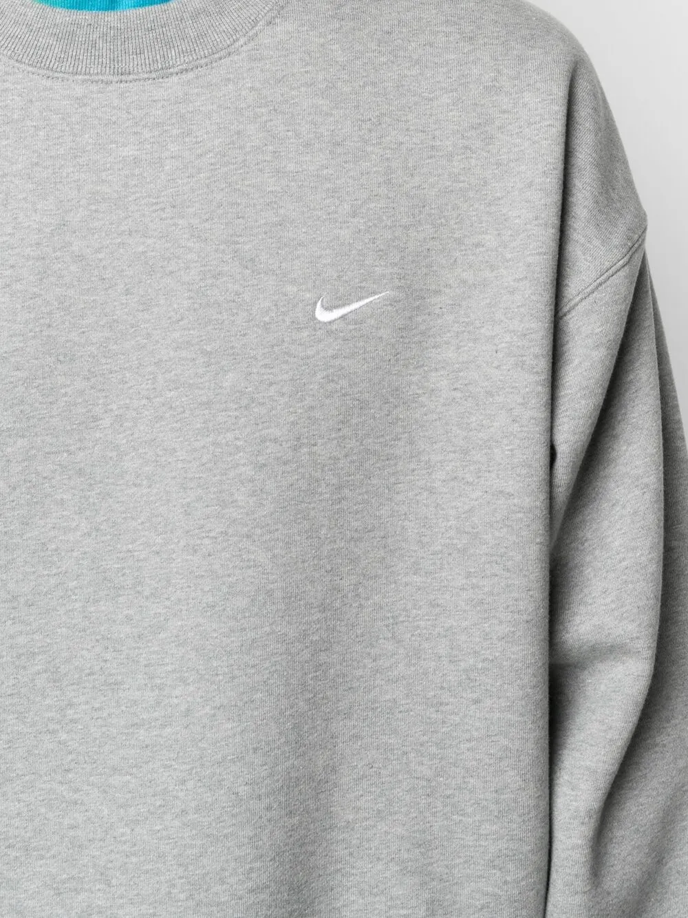 фото Nike толстовка с круглым вырезом и логотипом swoosh