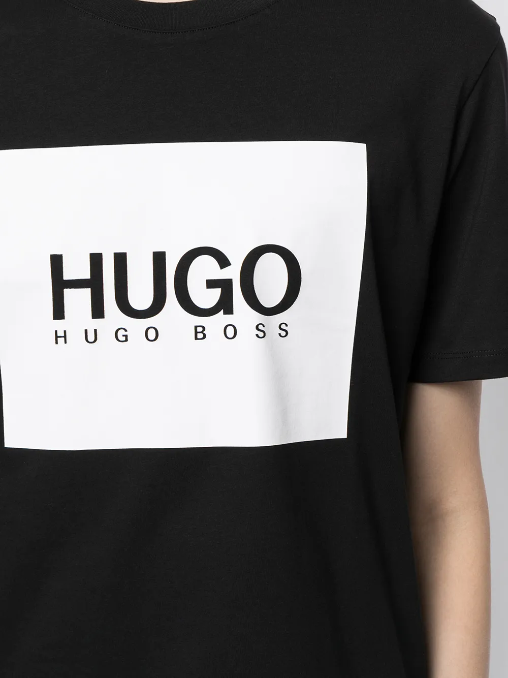 фото Hugo футболка с логотипом