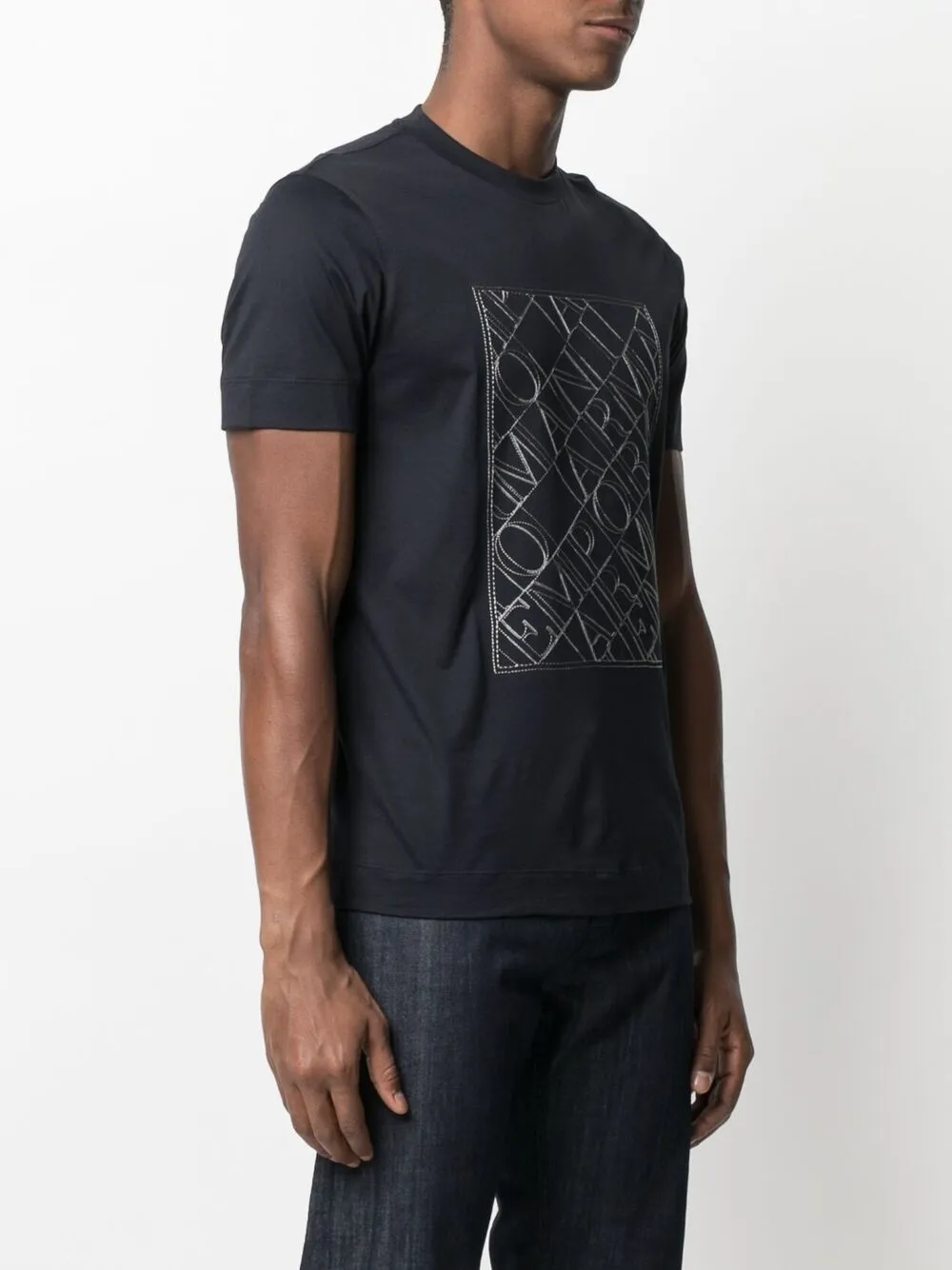 фото Emporio armani футболка с вышитым логотипом