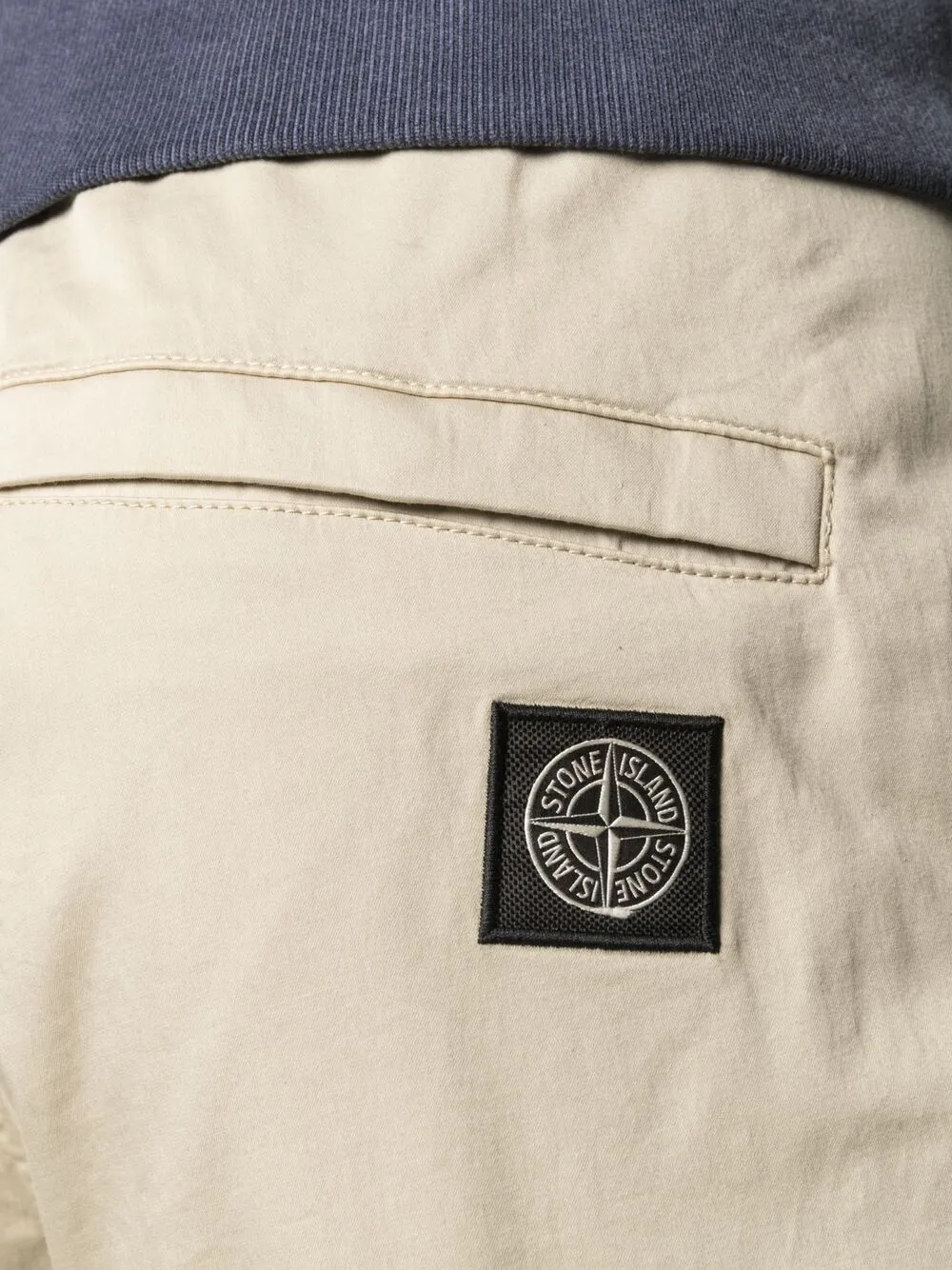 фото Stone island брюки чинос с нашивкой-логотипом