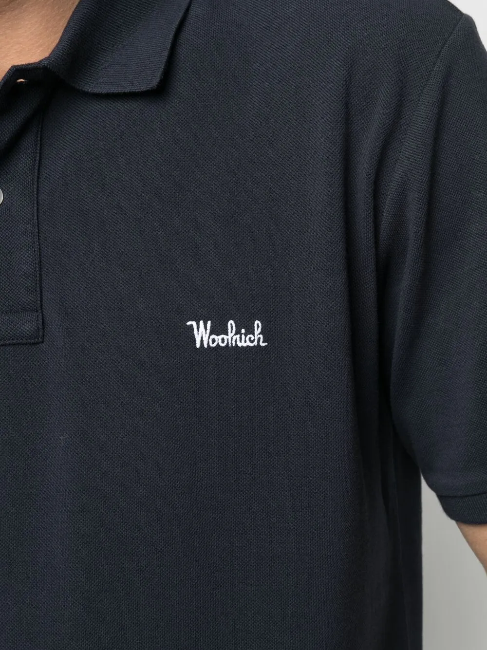 фото Woolrich рубашка поло с вышитым логотипом