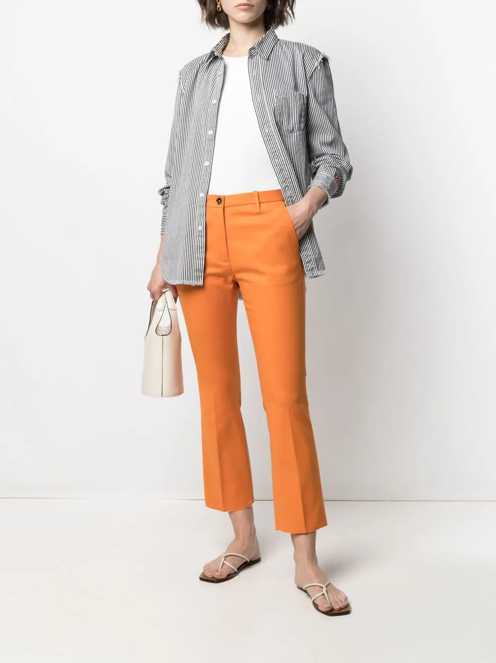 фото Nine in the morning расклешенные брюки строгого кроя