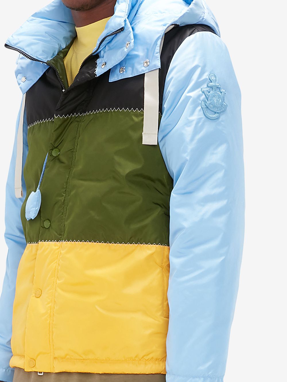 фото Jw anderson куртка borealis из коллаборации с moncler