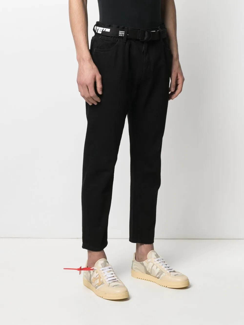 фото Off-white прямые джинсы с завышенной талией