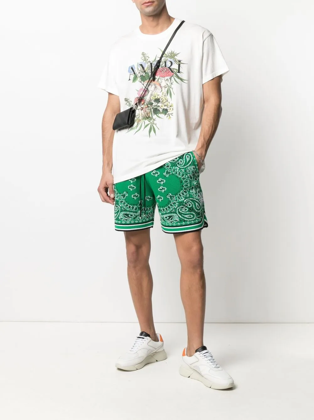 фото Amiri шорты с принтом