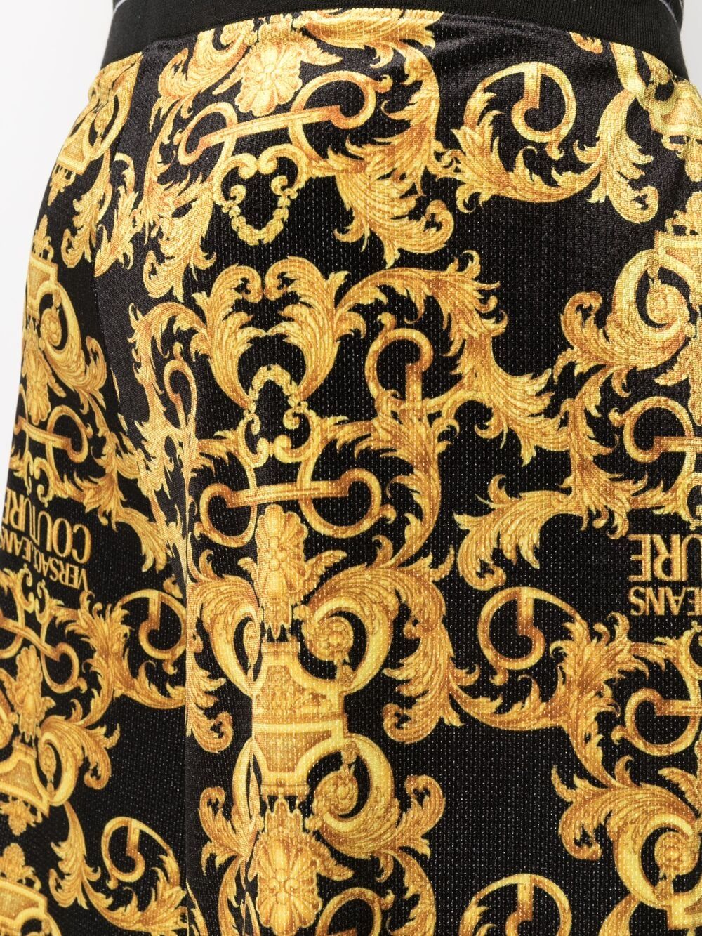 фото Versace jeans couture спортивные шорты с принтом baroque