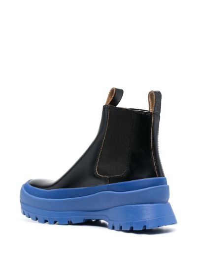 contrast sole chelsea boots