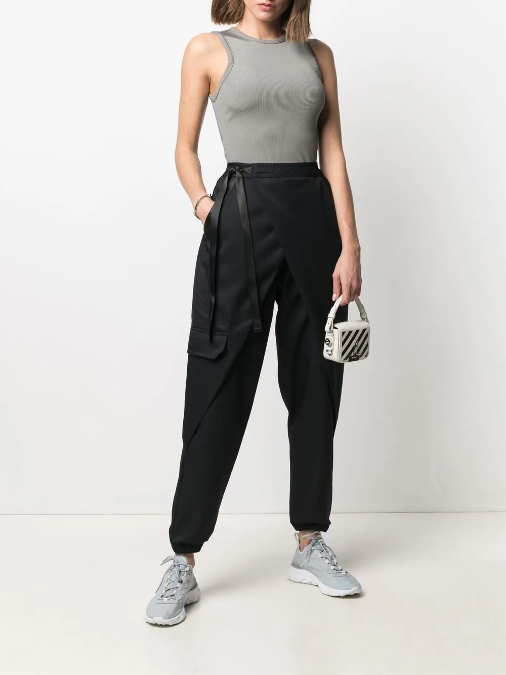 фото Nike зауженные брюки