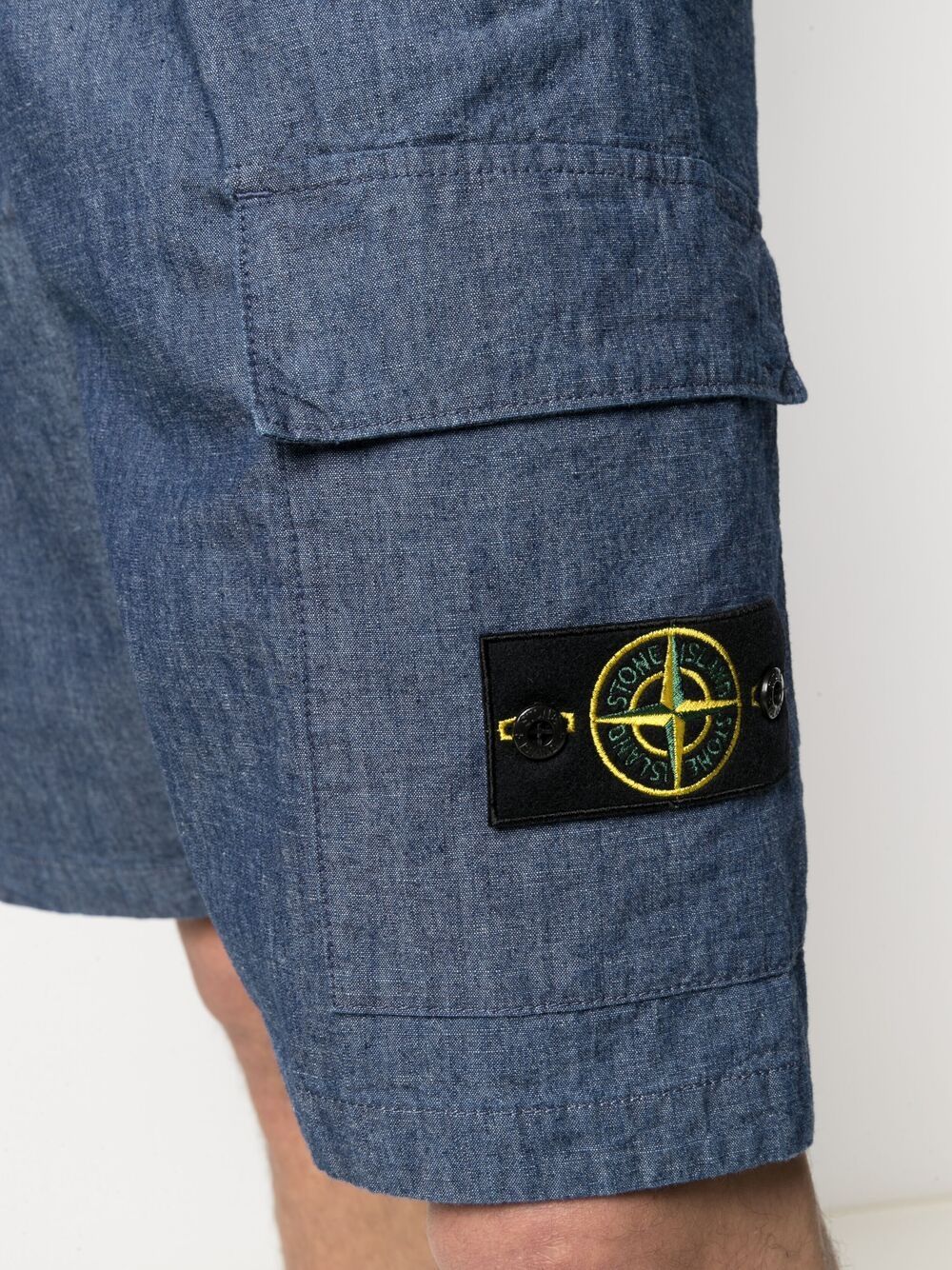 фото Stone island джинсовые шорты с нашивкой-логотипом