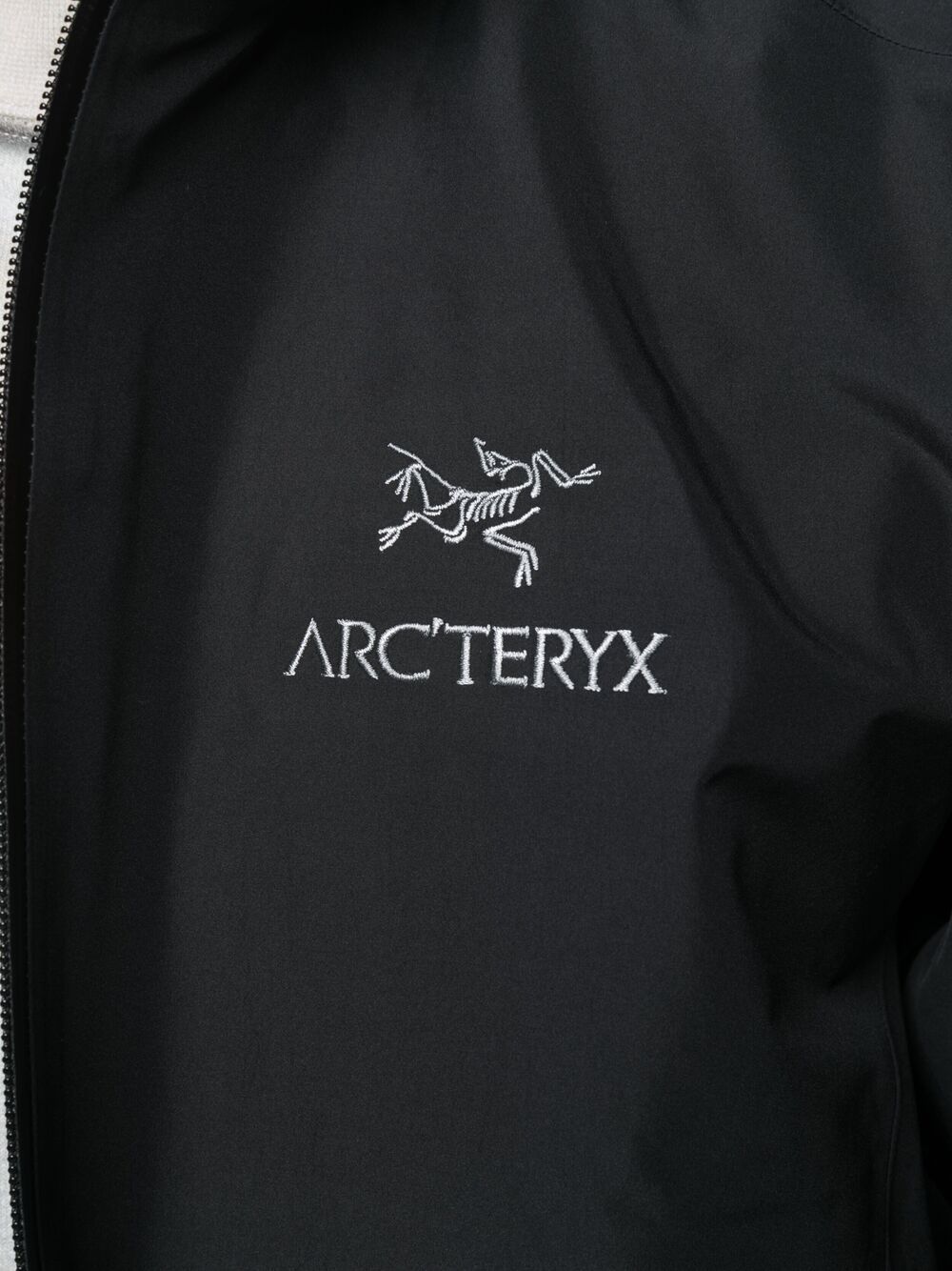 фото Arc'teryx легкая куртка beta