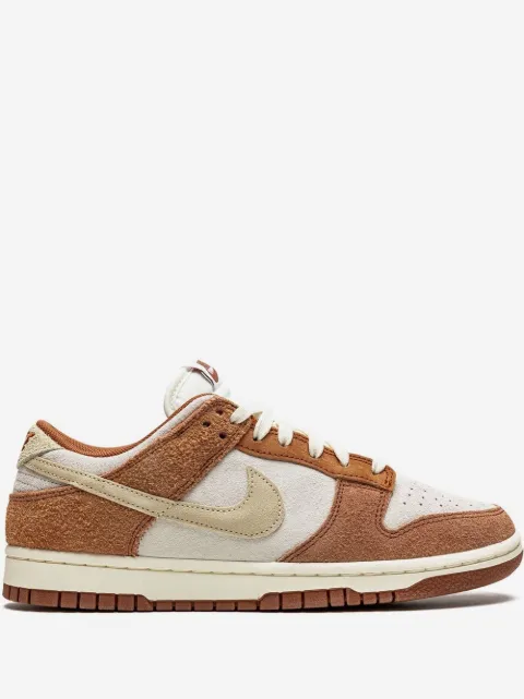 Nike Dunk Low PRM "Medium Curry" sneakers