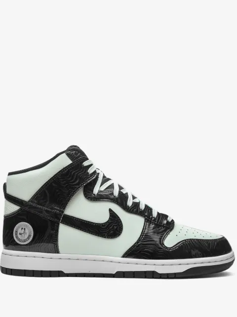 Nike baskets montantes Dunk SE
