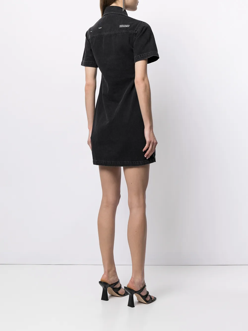 фото Off-white платье-рубашка с короткими рукавами