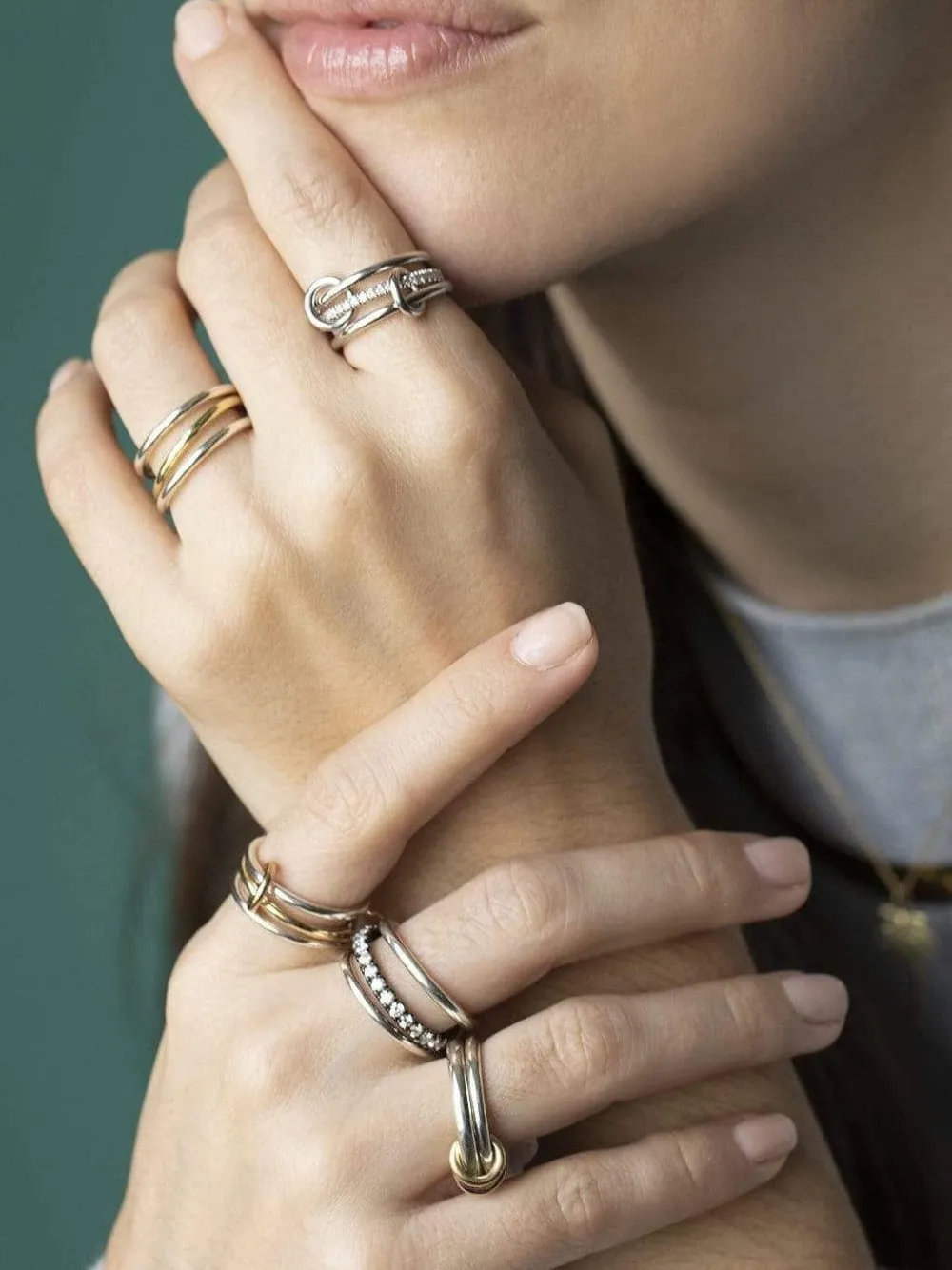 Spinelli Kilcollin 18K yellow gold Libra diamonds ring | Image 2