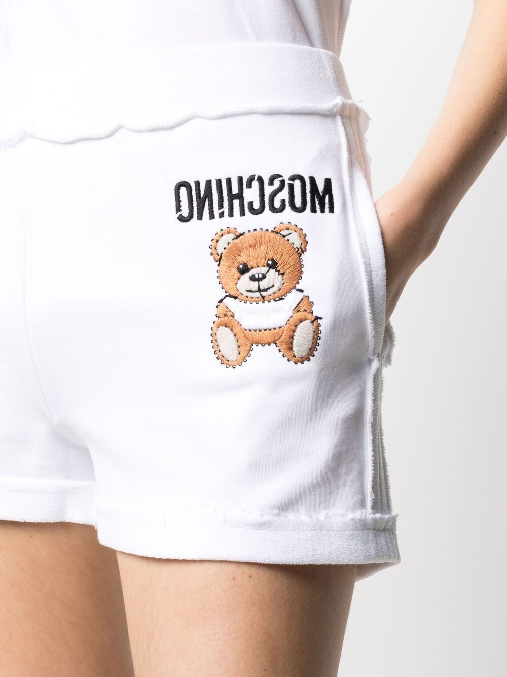 фото Moschino спортивные шорты с вышивкой teddy bear