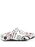 10 CORSO COMO x Fitflop SHUV clogs - White