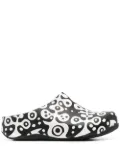 10 CORSO COMO x Fitflop SHUV clogs - Black